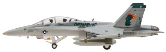 Hogan Wings 1:200 F/A-18D VMFA(AW)-121 Green Knights 